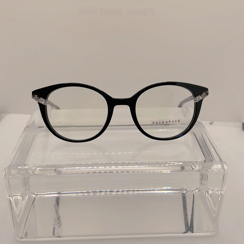 NWT PETITE FACE A FACE EYEGLASS FRAME VINTAGE